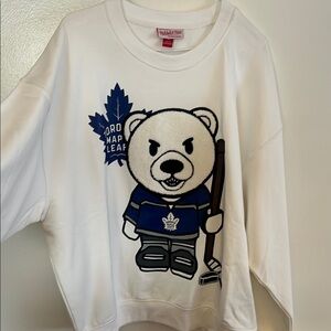 Men’s Mitchel and ness White and Blue Toronto maple leafs crewneck( Carlton)